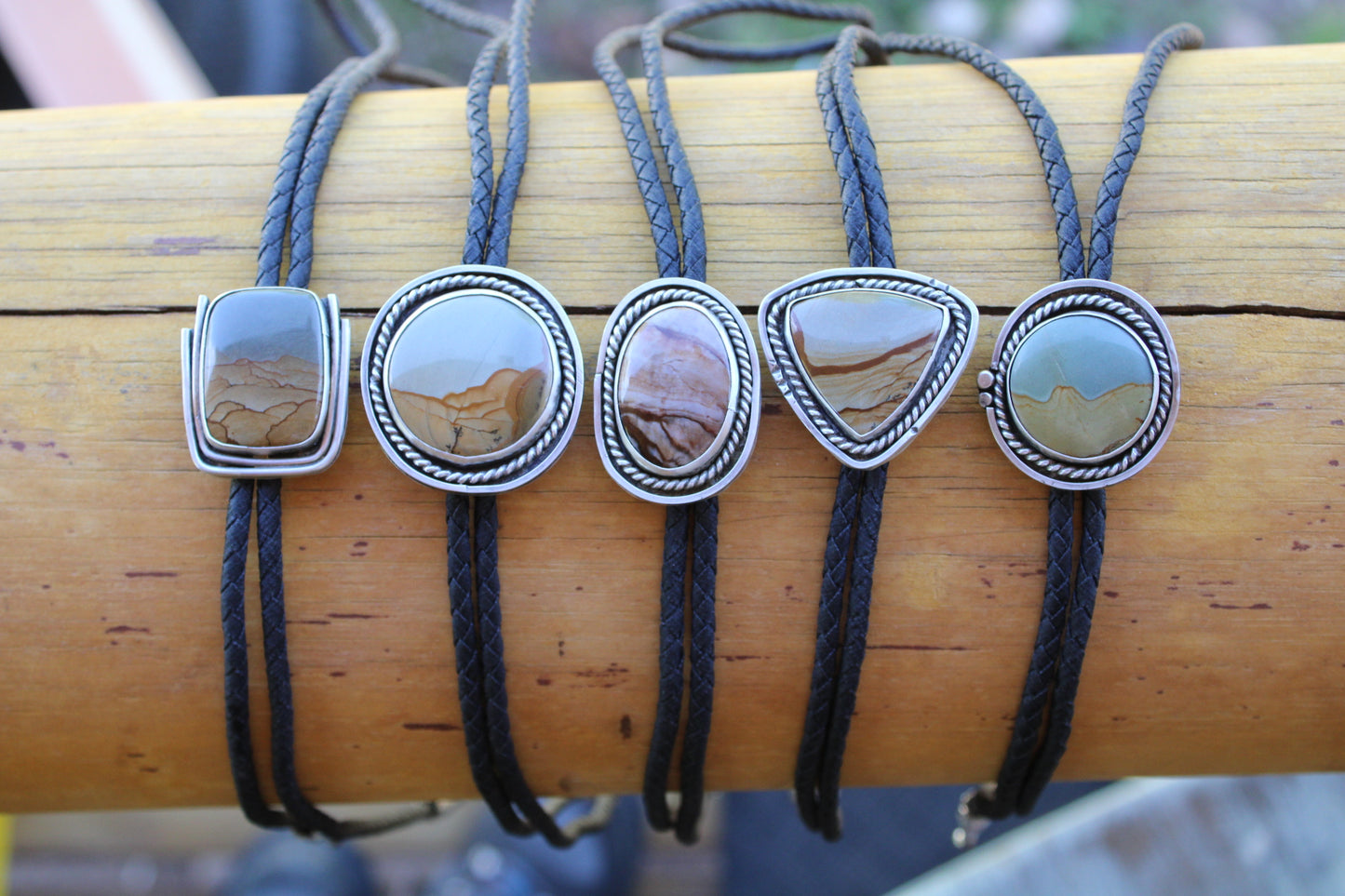 landscape jasper bolo