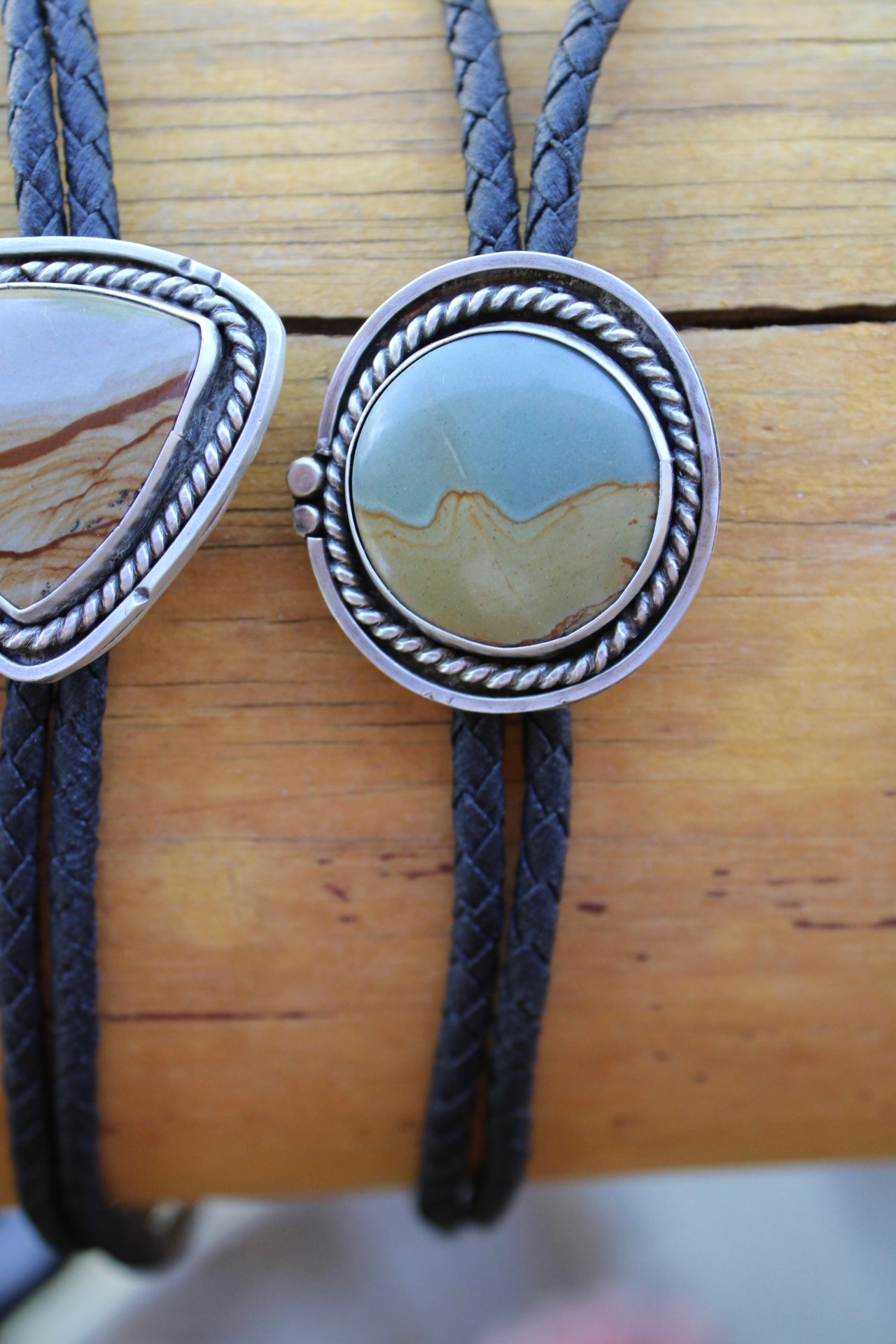 landscape jasper bolo
